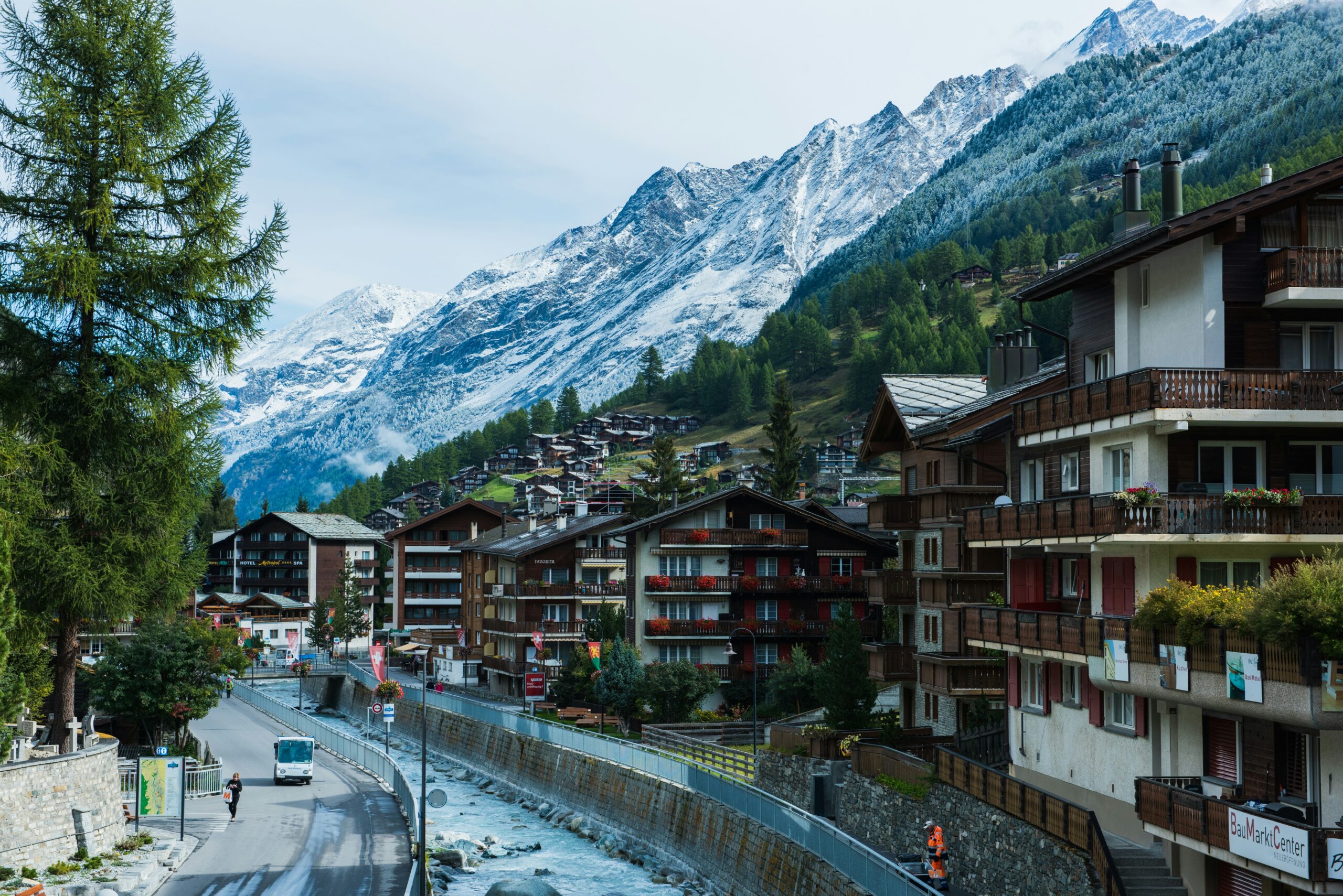 Neu in der Schweiz: Welche Versicherungen benötigen Sie zuerst?